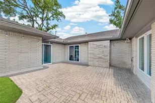 1703 Droxford Dr, Houston, TX 77008 - Photo 30