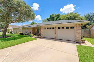 2314 Goodrich St, Pearland, TX 77581 - Photo 4