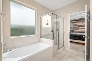 3058 Hawthorne Glen Ln, Dickinson, TX 77539 - Photo 10