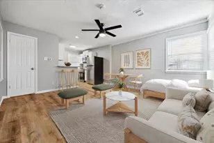 802 Stanford St, Houston, TX 77019 - Photo 2