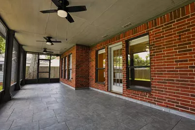 112 Portulaca Street, Lake Jackson, TX 77566 - Photo 16