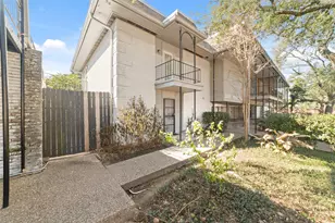 3300 Yorktown St, Houston, TX 77056 - Photo 20