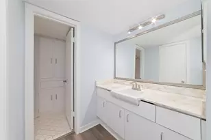 3300 Yorktown St, Houston, TX 77056 - Photo 16