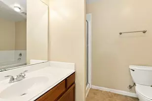 810 Regional Park Dr, Houston, TX 77060 - Photo 10