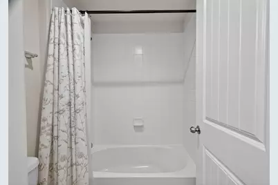718 Harvest Bluff Drive, Rosharon, TX 77583 - Photo 32