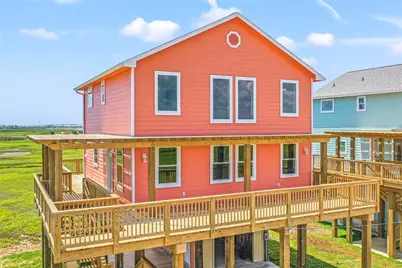 230 Bay Avenue, Surfside Beach, TX 77541 - Photo 1