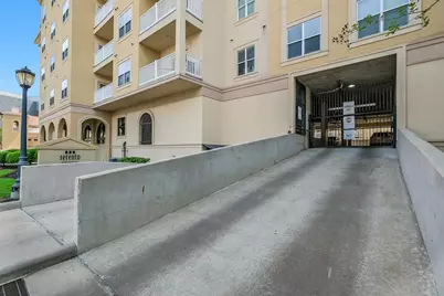 2203 Dorrington Street #309, Houston, TX 77030 - Photo 2
