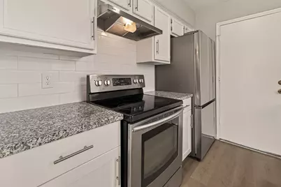 8746 Parkway Forest Drive, Houston, TX 77044 - Photo 10