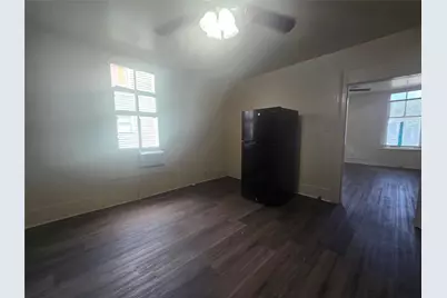 1910 Ursuline #2, Galveston, TX 77550 - Photo 10