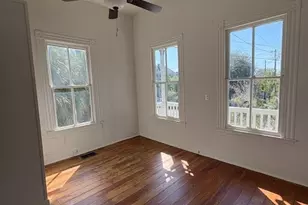 610 14th St, Galveston, TX 77550 - Photo 4