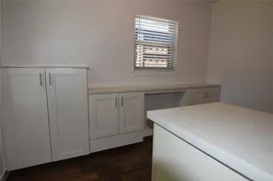 10511 Eddystone Dr, Houston, TX 77043 - Photo 10