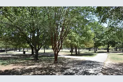 10511 Eddystone Drive, Houston, TX 77043 - Photo 32