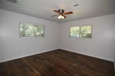 10511 Eddystone Drive, Houston, TX 77043 - Photo 22