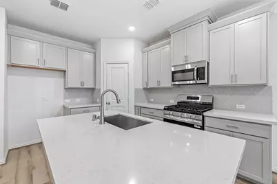 2218 Villa Clara Drive, Friendswood, TX 77546 - Photo 12