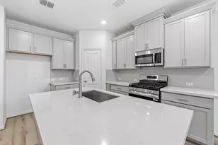 2218 Villa Clara Dr, Friendswood, TX 77546 - Photo 12