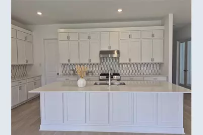 31007 Golden Felipe Street, Fulshear, TX 77441 - Photo 6