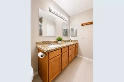 2910 Grants Lake Boulevard #1008, Sugar Land, TX 77479 - Photo 6