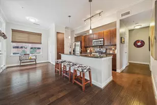 300 St Joseph Pkwy, Houston, TX 77002 - Photo 4