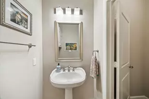 300 St Joseph Pkwy, Houston, TX 77002 - Photo 10