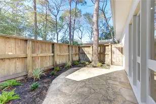 50 Saddlebrook Ln, Houston, TX 77024 - Photo 10