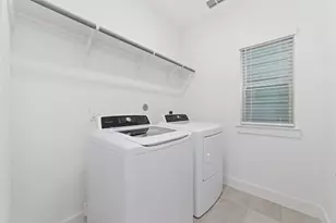 10974 Swang Link Dr, Houston, TX 77043 - Photo 32