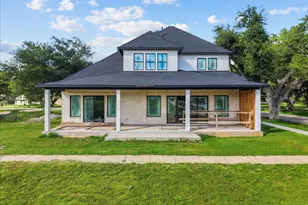 721 S Kansas Ave, League City, TX 77573 - Photo 4