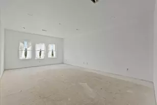 721 S Kansas Ave, League City, TX 77573 - Photo 10