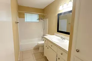 12210 Roandale Dr, Houston, TX 77048 - Photo 14