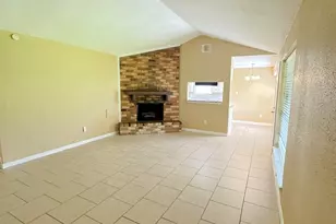 12210 Roandale Dr, Houston, TX 77048 - Photo 8