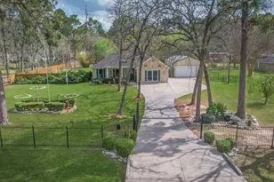 136 Fantail St, Magnolia, TX 77355 - Photo 2