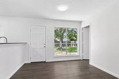 2504 Ewell Drive, League City, TX 77573 - Photo 6
