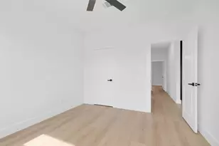 8646 Valley Gold Ct, Houston, TX 77078 - Photo 24