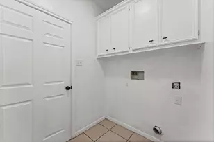 1310 E James St, Baytown, TX 77520 - Photo 8