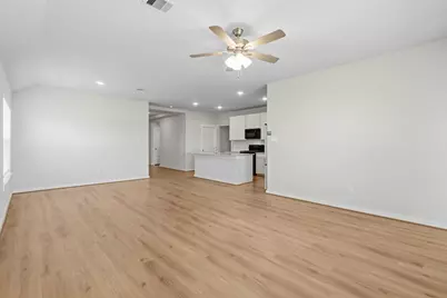 4696 Peony Green Drive, Katy, TX 77493 - Photo 10