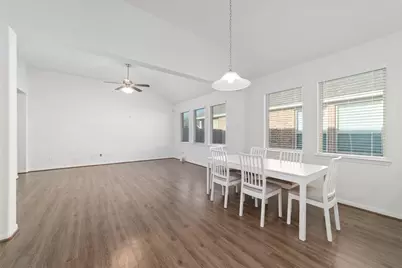 2826 Painted Sunrise Trail, Houston, TX 77045 - Photo 10