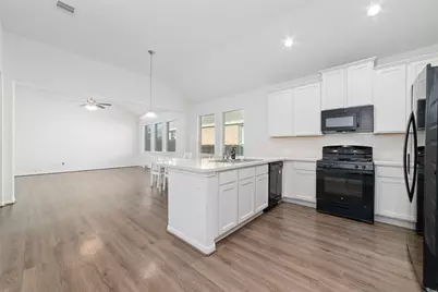 2826 Painted Sunrise Trail, Houston, TX 77045 - Photo 4