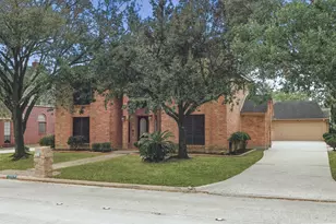 12211 Cypresswood Dr, Houston, TX 77070 - Photo 2