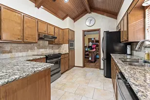 1168 Wildemeadow Dr, Beaumont, TX 77706 - Photo 8