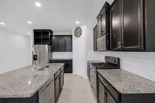 2442 Goddard Grn Dr, Rosharon, TX 77583 - Photo 6