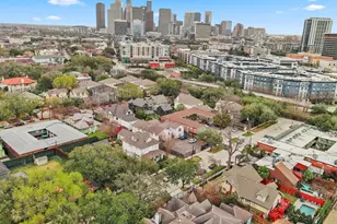 421 Emerson St, Houston, TX 77006 - Photo 20