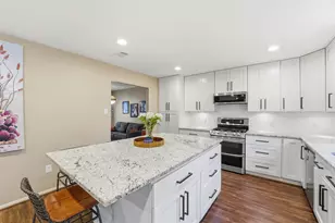 2234 Willow Point Dr, Houston, TX 77339 - Photo 4