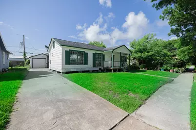 2206 Alabama Street, Baytown, TX 77520 - Photo 4