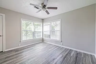 2206 Alabama Street, Baytown, TX 77520 - Photo 20