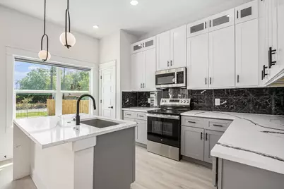 4825 Pederson Street #A and B, Houston, TX 77033 - Photo 4