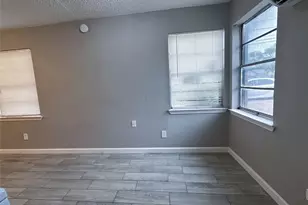 5418 Weaver Rd, Houston, TX 77016 - Photo 4