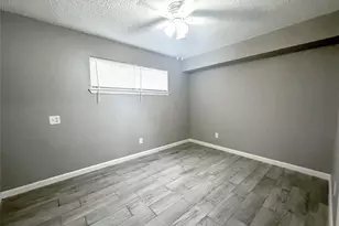 5418 Weaver Rd, Houston, TX 77016 - Photo 6