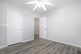 9823 Cassowary Dr, Conroe, TX 77385 - Photo 34