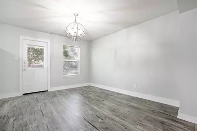 9823 Cassowary Drive, Conroe, TX 77385 - Photo 10