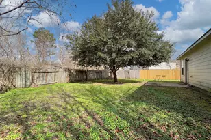 9823 Cassowary Dr, Conroe, TX 77385 - Photo 40