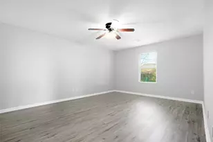 9823 Cassowary Dr, Conroe, TX 77385 - Photo 20